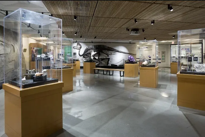 Pacific Museum of Earth - Outreach Center 0307